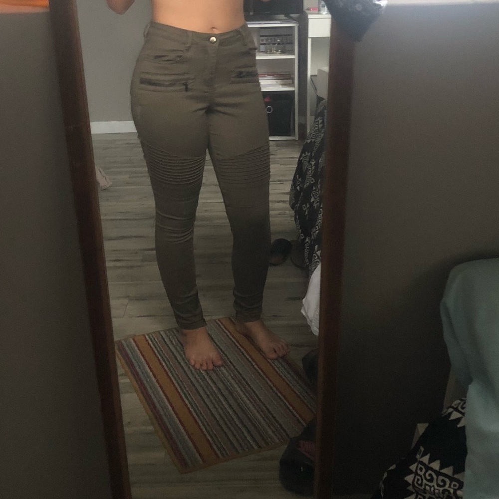 army green jeans 🍀